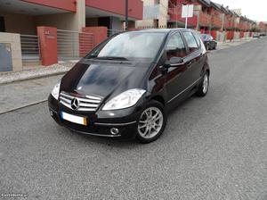 Mercedes-Benz A  Avantgard 140cv Maio/09 - à venda -