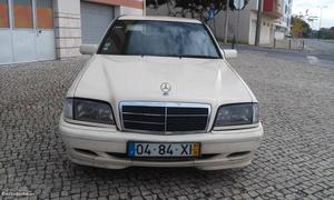 Mercedes-Benz C 220 Diesel Dezembro/97 - à venda - Ligeiros