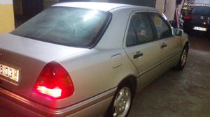 Mercedes-Benz C 220 diesel classic Março/94 - à venda -