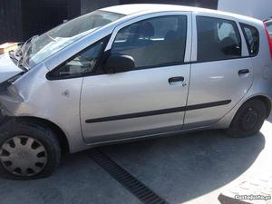 Mitsubishi Colt 1.3 para peças Março/07 - à venda -