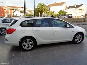 Opel Astra 1.7 ST 130CV Maio/13 - à venda - Ligeiros