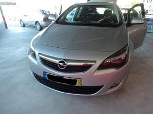 Opel Astra 1.7 cdti enjoy Dezembro/12 - à venda - Ligeiros