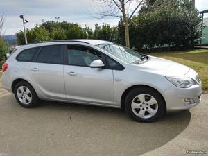 Opel Astra Sw 1.7 cdti 125 vc Abril/11 - à venda - Ligeiros