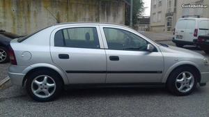 Opel Astra astra 1.7 Dti Setembro/02 - à venda - Ligeiros