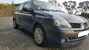 Renault Clio  dci 5 lugares Abril/01 - à venda -