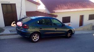 Renault Mégane RN Fevereiro/96 - à venda - Ligeiros