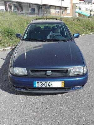 Seat Cordoba Vario Dezembro/98 - à venda - Ligeiros