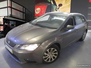 Seat Leon ST 1.6TDI STY. 110CV Novembro/15 - à venda -