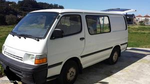 Toyota HiAce H15 Dezembro/93 - à venda - Comerciais / Van,