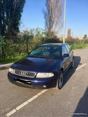 Audi A4 Avant Dezembro/99 - à venda - Ligeiros Passageiros,