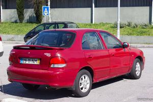 Hyundai Accent 1.3 Maio/99 - à venda - Ligeiros