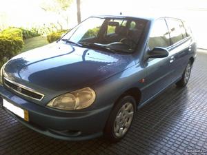 Kia Rio 1.3 Ls Abril/03 - à venda - Ligeiros Passageiros,