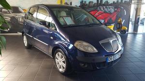 Lancia Musa 1.3 Mjet Platino Julho/06 - à venda - Ligeiros