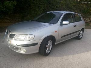 Nissan Almera ddti a/c Outubro/02 - à venda - Comerciais /