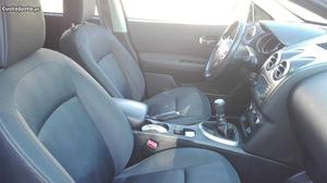 Nissan Qashqai teckna sport c/gps Maio/12 - à venda -