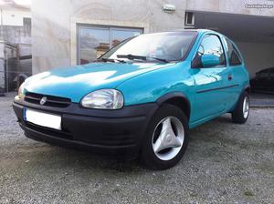 Opel Corsa 1.2 3portas Junho/94 - à venda - Ligeiros