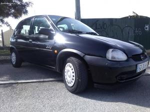 Opel Corsa 1.2 swing Dezembro/96 - à venda - Ligeiros