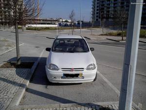 Opel Corsa 1.5 D Fevereiro/94 - à venda - Comerciais / Van,