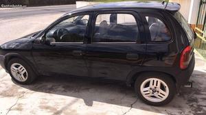 Opel Corsa B diesel Maio/96 - à venda - Ligeiros