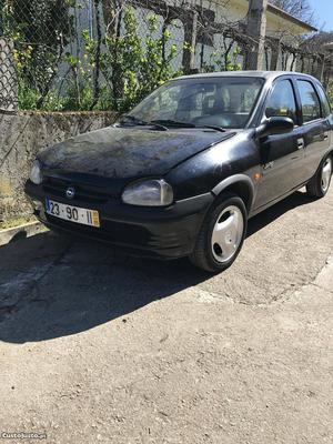 Opel Corsa  Maio/97 - à venda - Ligeiros Passageiros,