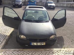 Opel Corsa corsa b Maio/99 - à venda - Ligeiros