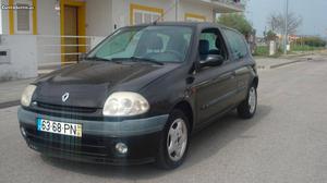 Renault Clio 1.2 MTV Maio/00 - à venda - Ligeiros