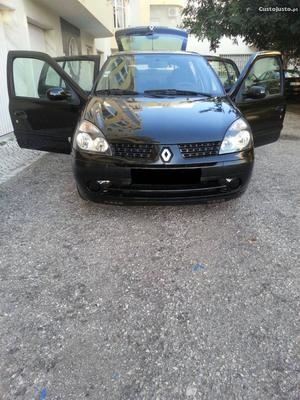 Renault Clio 1.2, so 74mil km Fevereiro/02 - à venda -