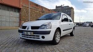 Renault Clio 1.5 dci Van AC/JLL Março/06 - à venda -