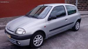 Renault Clio 1.9 D RXE Dezembro/00 - à venda - Comerciais /