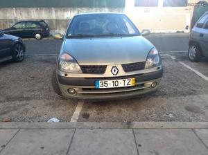 Renault Clio Initale Junho/02 - à venda - Ligeiros