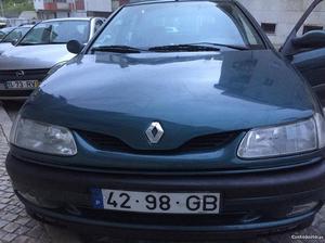 Renault Laguna RXE Dezembro/95 - à venda - Ligeiros