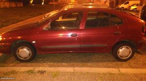 Renault Mégane 1.4 cc Fevereiro/97 - à venda - Ligeiros