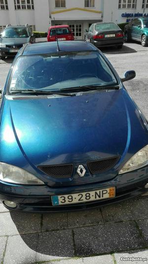 Renault Mégane coupe Junho/99 - à venda - Ligeiros