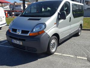 Renault Trafic 1.9dci 9lugares Março/03 - à venda -