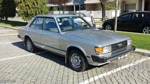 Toyota Carina 1. 6 ST Março/81 - à venda - Ligeiros