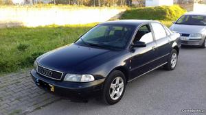 Audi A4 1.9 TDi 90Cv Abril/95 - à venda - Ligeiros