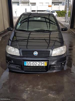 Fiat Punto 1.3 jtd SPORT van Janeiro/05 - à venda -