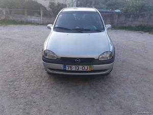 Opel Corsa v 100 Novembro/99 - à venda - Ligeiros