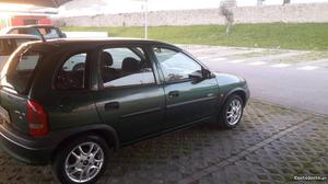 Opel Corsa v Agosto/99 - à venda - Ligeiros