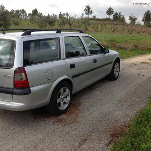 Opel Vectra 2.0 dti Março/98 - à venda - Ligeiros