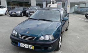 Toyota Avensis 1.6 sedan sol Dezembro/98 - à venda -