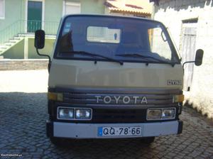 Toyota Dyna 150 Março/89 - à venda - Ligeiros Passageiros,