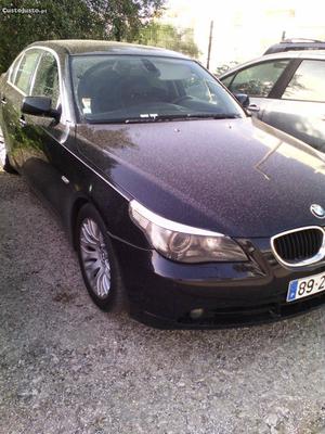 BMW 525 gasolina Março/04 - à venda - Ligeiros