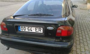 Ford Mondeo 1.8 TD Dezembro/95 - à venda - Ligeiros