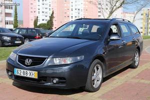 Honda Accord Tourer 2.2 I-CDTI Abril/04 - à venda -