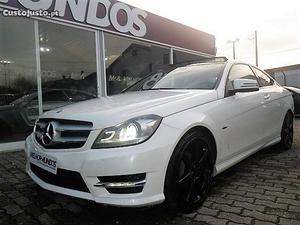 Mercedes-Benz C 220 Coupé AMG Março/12 - à venda -