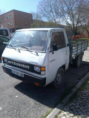 Mitsubishi L300 caixa aberta Dezembro/91 - à venda -