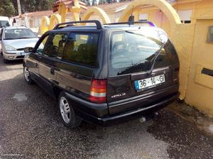 Opel Astra 1.6jsi sport Março/97 - à venda - Ligeiros