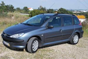 Peugeot 206 SW 1.4 Dezembro/05 - à venda - Ligeiros