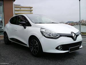 Renault Clio 0.9 TCE Luxe GPS Novembro/13 - à venda -